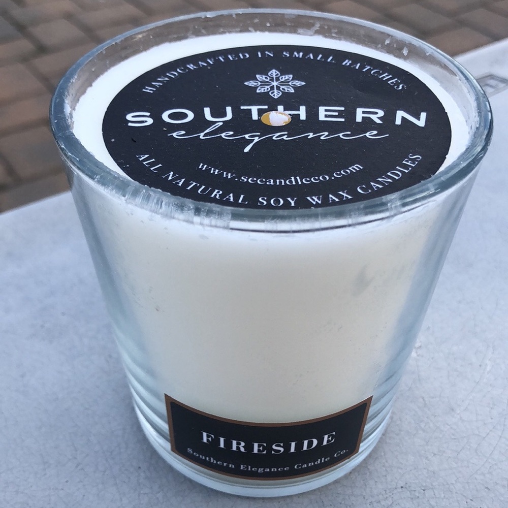Southern Elegance Candle- Fireside scent🔥🪵NWT